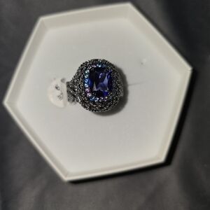 Bomb PARTY Size 9 Tanzanite SIRENS ring